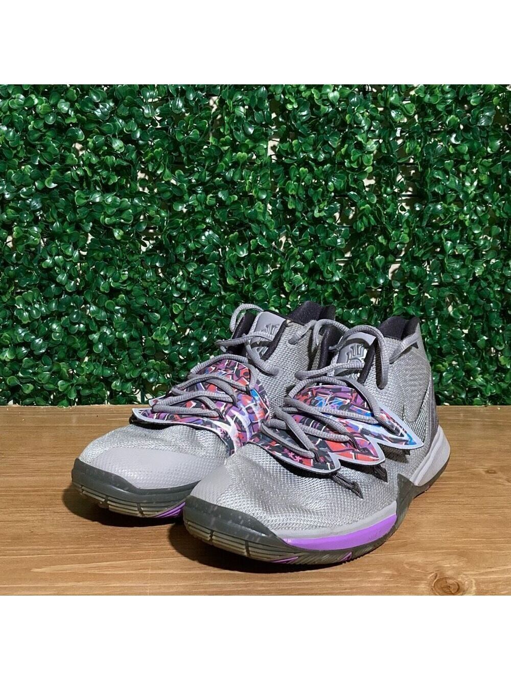 Nike Kyrie 5 BG Graffiti